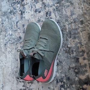 Skechers air cooled memory foam size 11